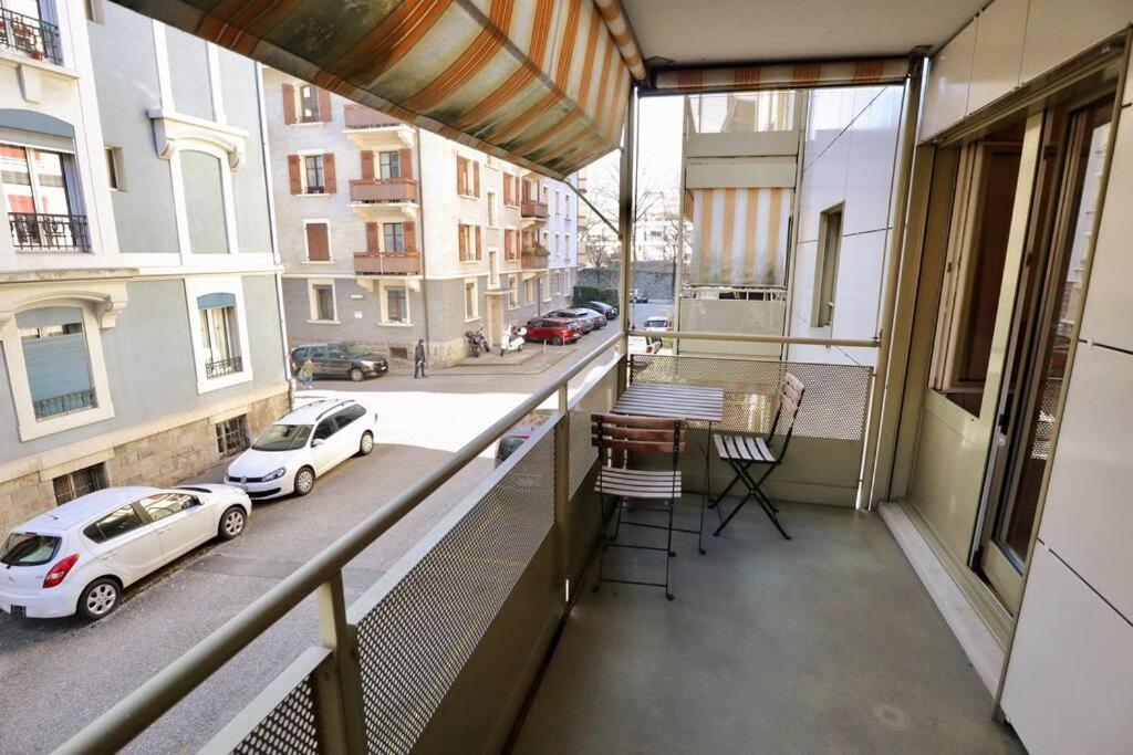 Comfortable, Very Well Located Between Train Station And Lake! Lausanne Luaran gambar